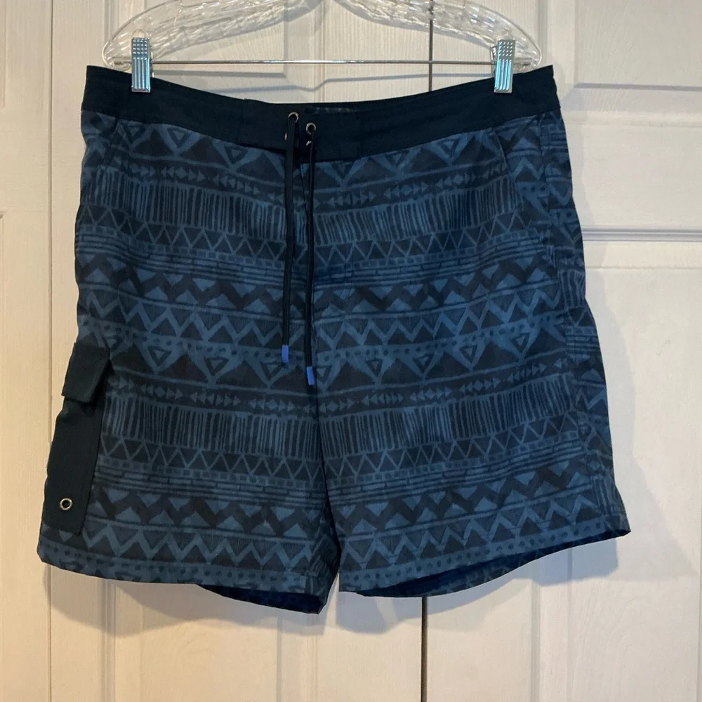 🩷 American Eagle Men’s Blue Board Shorts  - Large